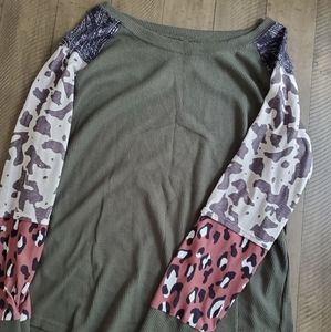 XL Boutique No Brand Green Waffle Shirt